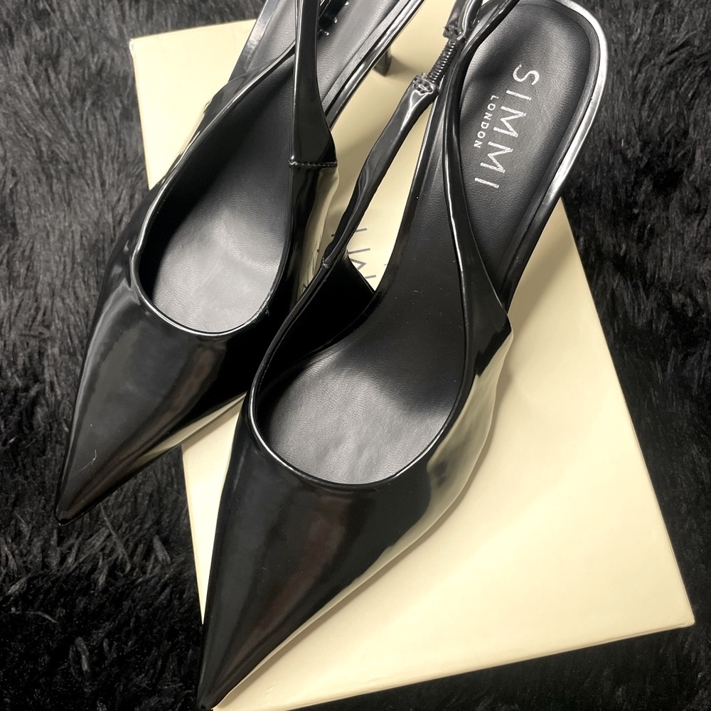 BLACK SLING BACK HEELS